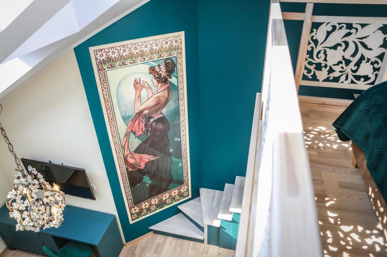 Апартаменты Main Square Platan Loft Collection Краков Экстерьер фото
